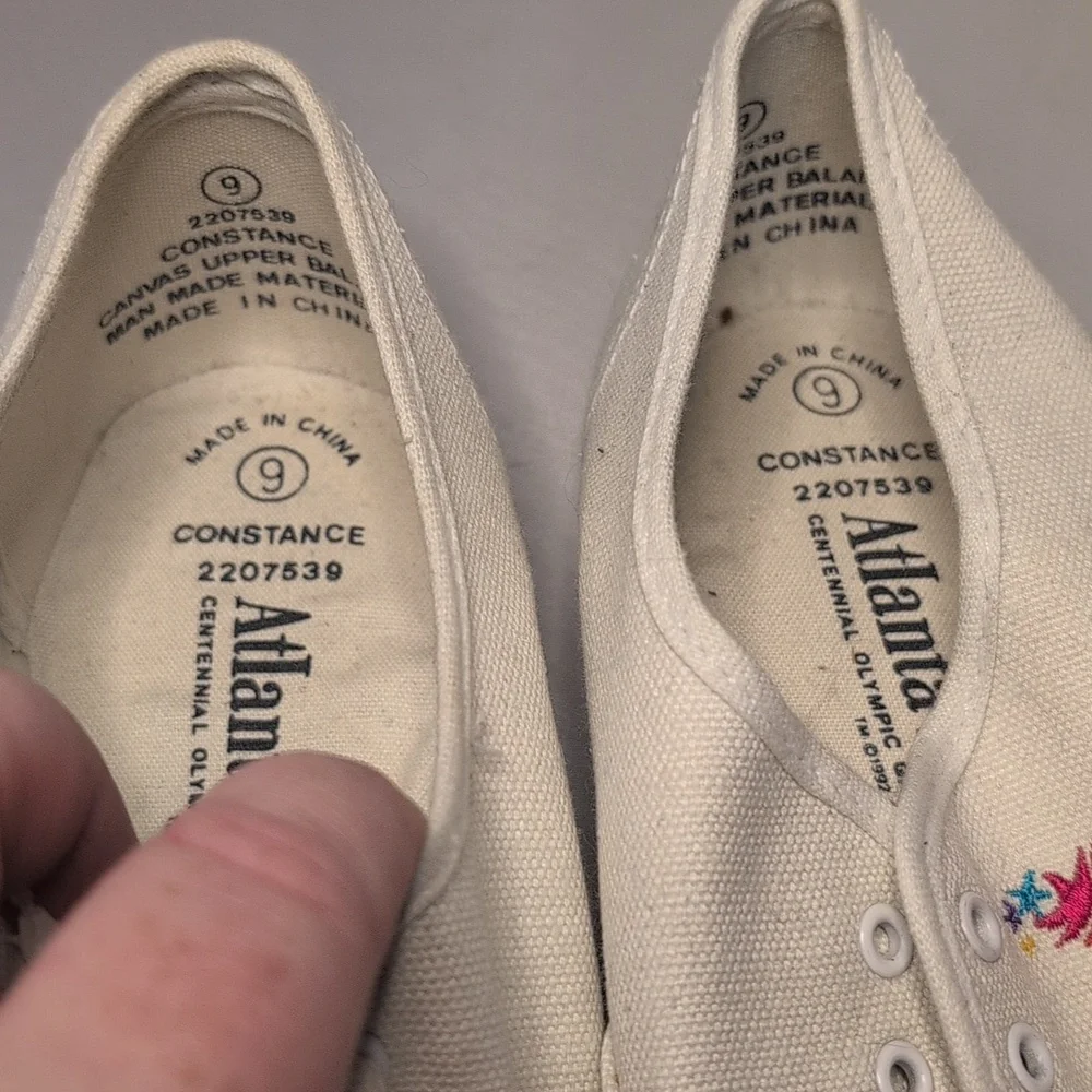 1996 Olympics Wal-Mart White Constance Tennis Shoes Size 9